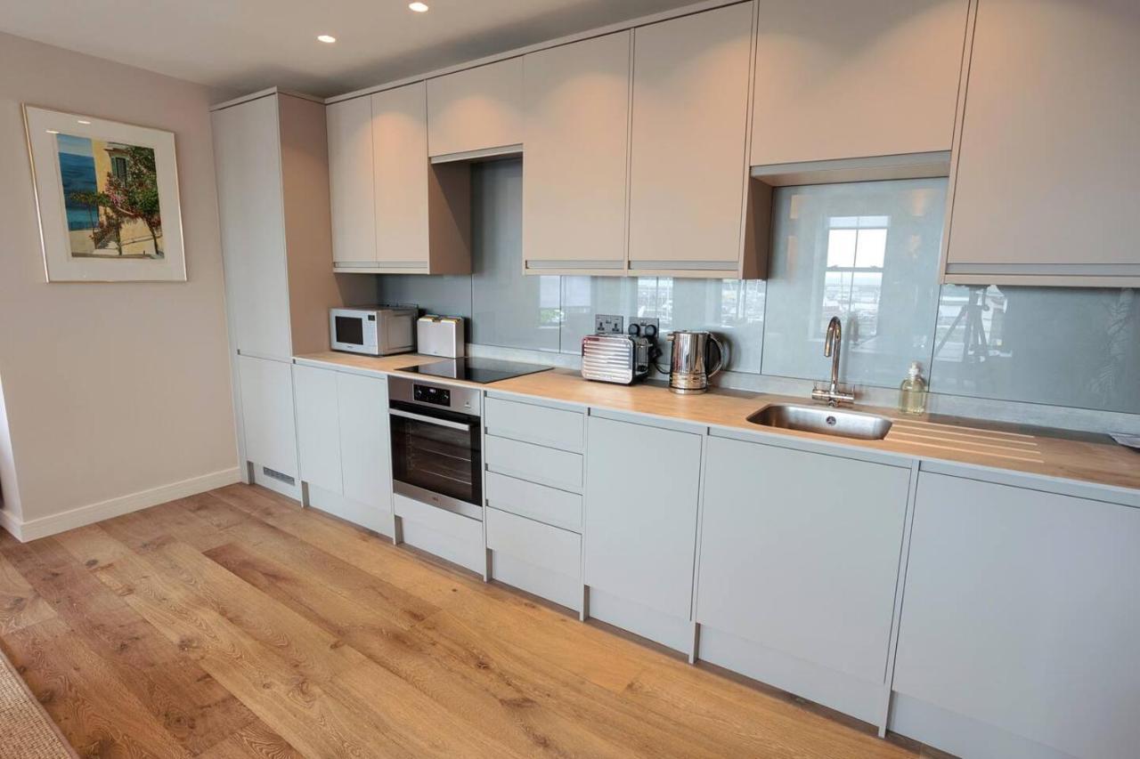Sohot Stays The Royal Suite Harbour Views Sleeps 4 램즈게이트 외부 사진